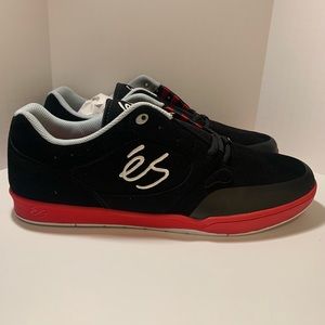 éS Swift 1.5 size 13 Black/Grey/Red